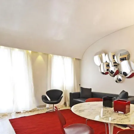 Ai Bareteri Luxury Canal View Apartment Venice