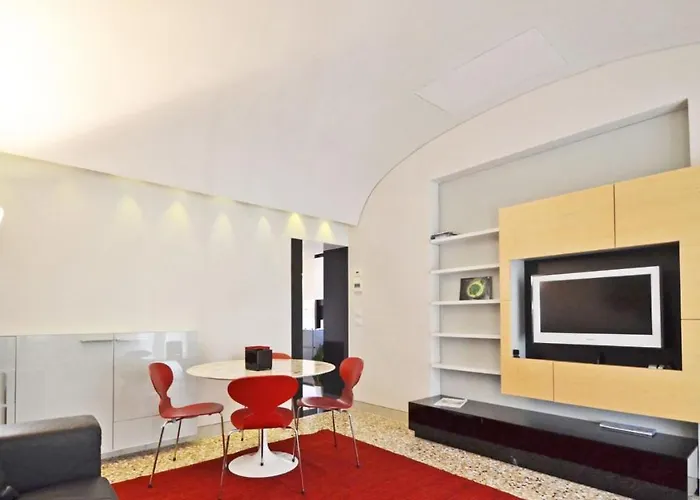 Ai Bareteri Luxury Canal View 公寓 威尼斯