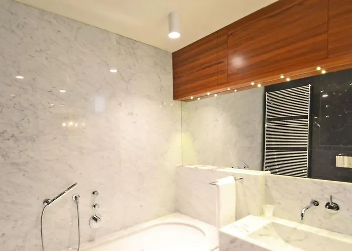 Ai Bareteri Luxury Canal View 公寓 *